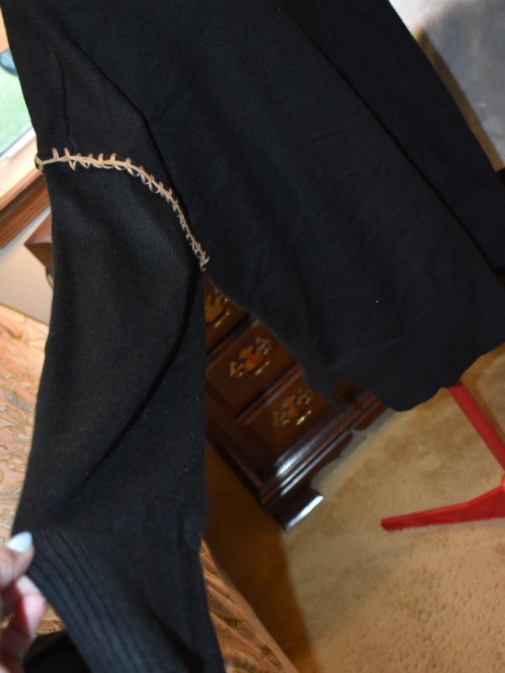 sweater - Picture 3 of 6